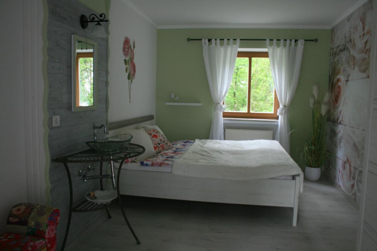 Krug'S Family Hostel Und Restaurant Weilheim in Oberbayern Extérieur photo