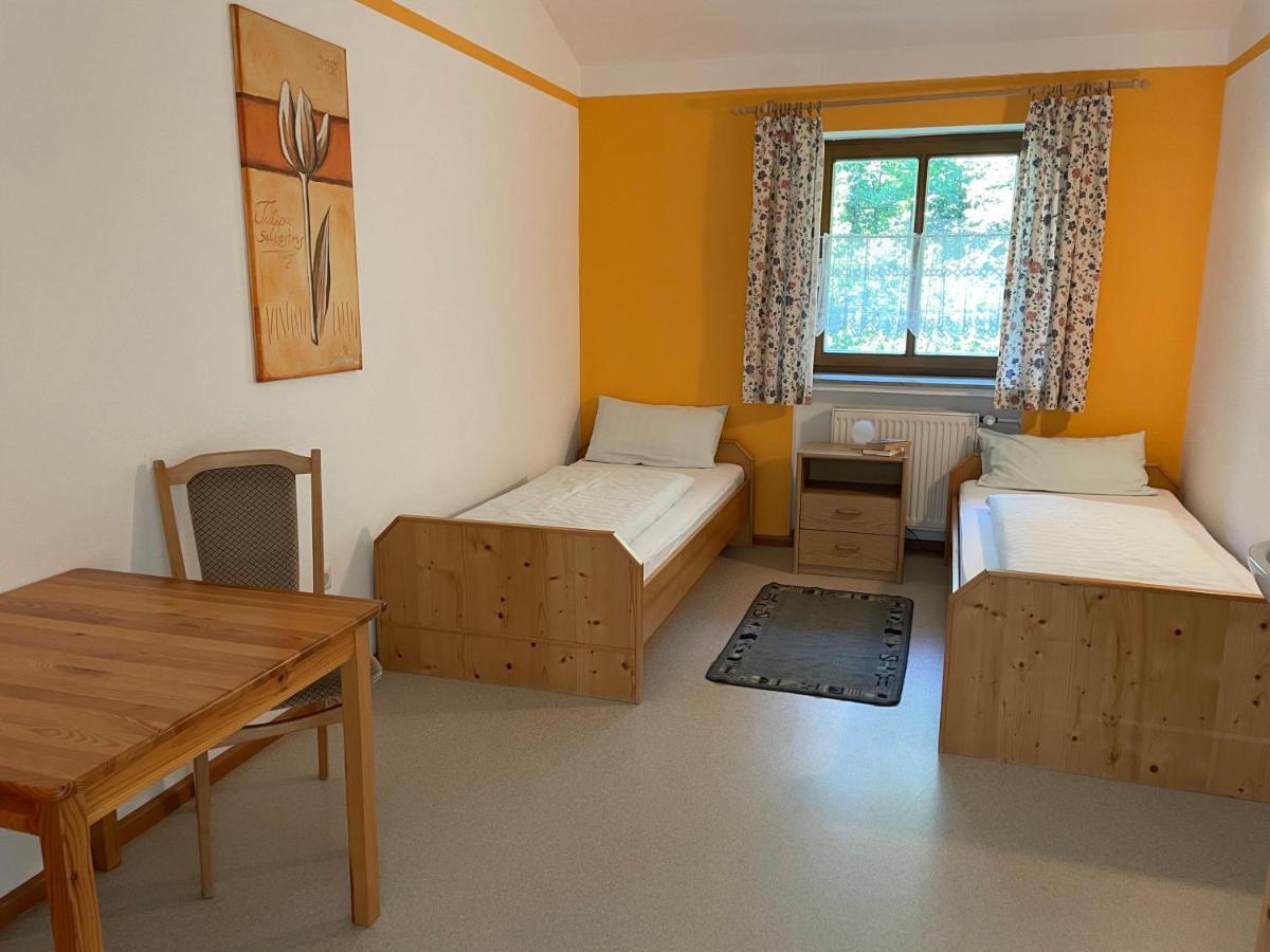 Krug'S Family Hostel Und Restaurant Weilheim in Oberbayern Extérieur photo